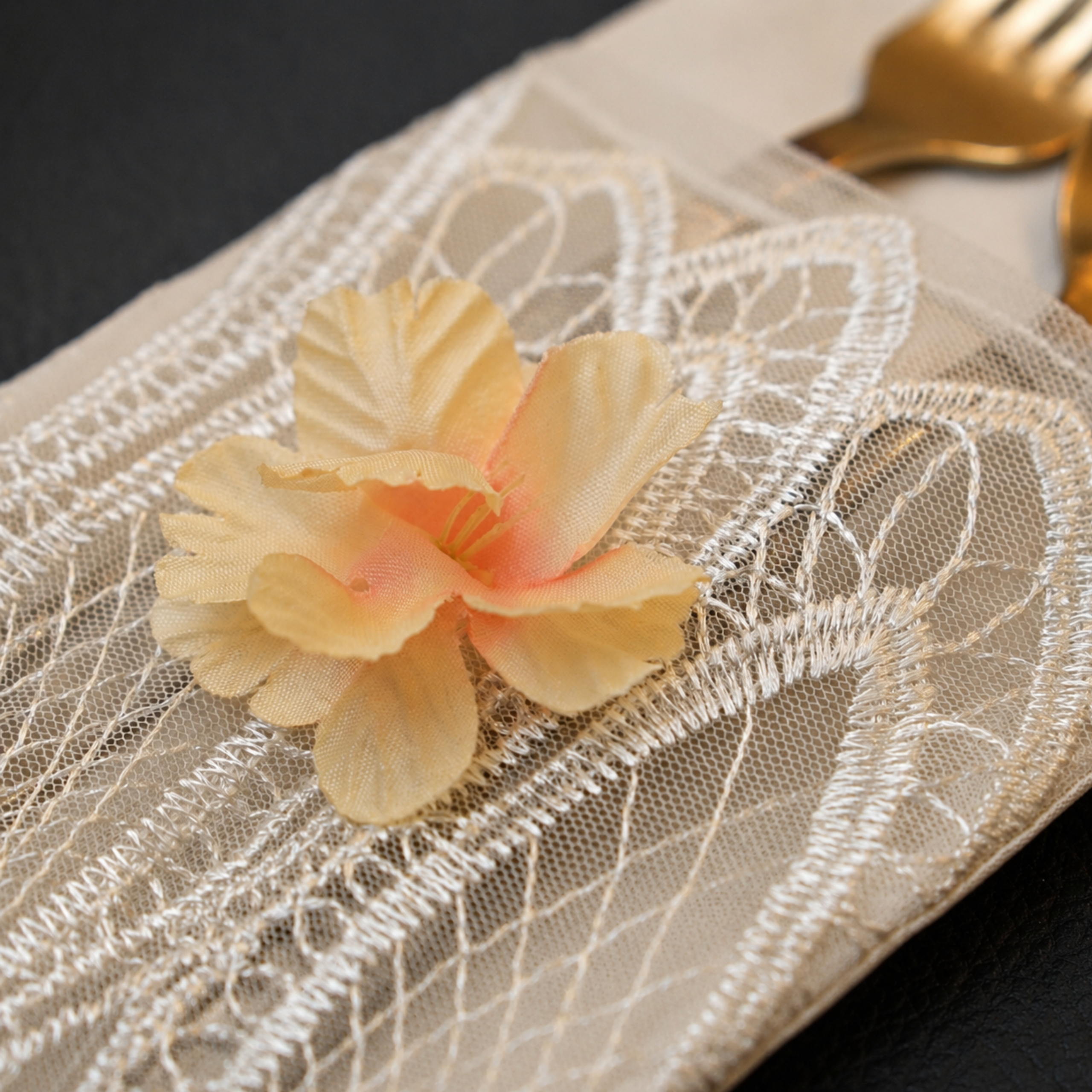 Lace Cutlery Pockets
