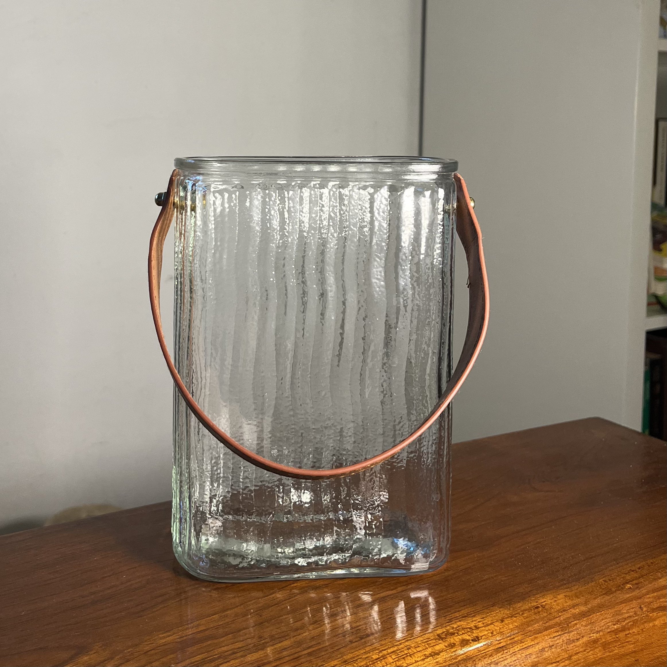 Kari Glass Vase