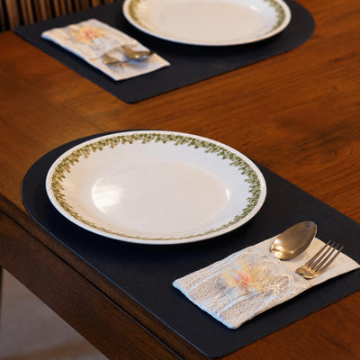 Lace Cutlery Pockets