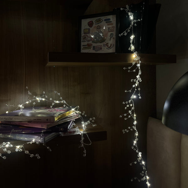 Shelf Corner Sparkle