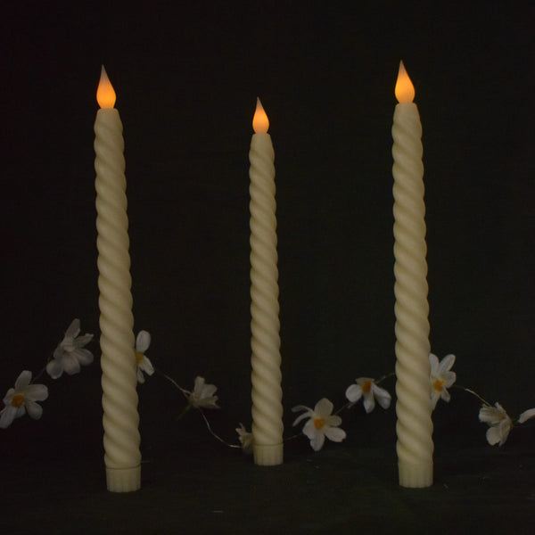 Simple Candle Trio