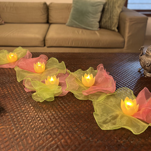 Organza Place Mats + Lotus LED Candles Set