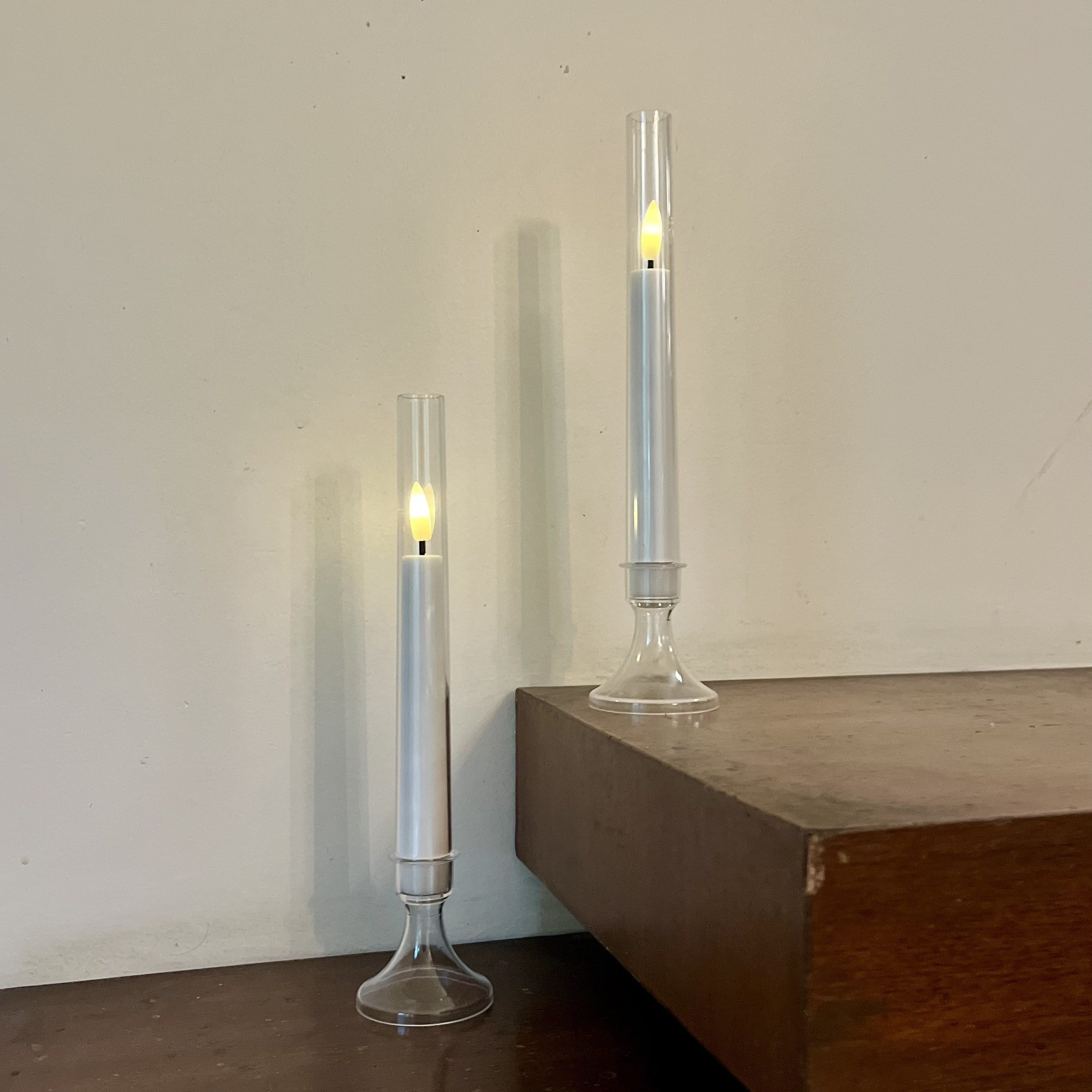 Yoro LED Candles Set of 6 with Stand and Remote