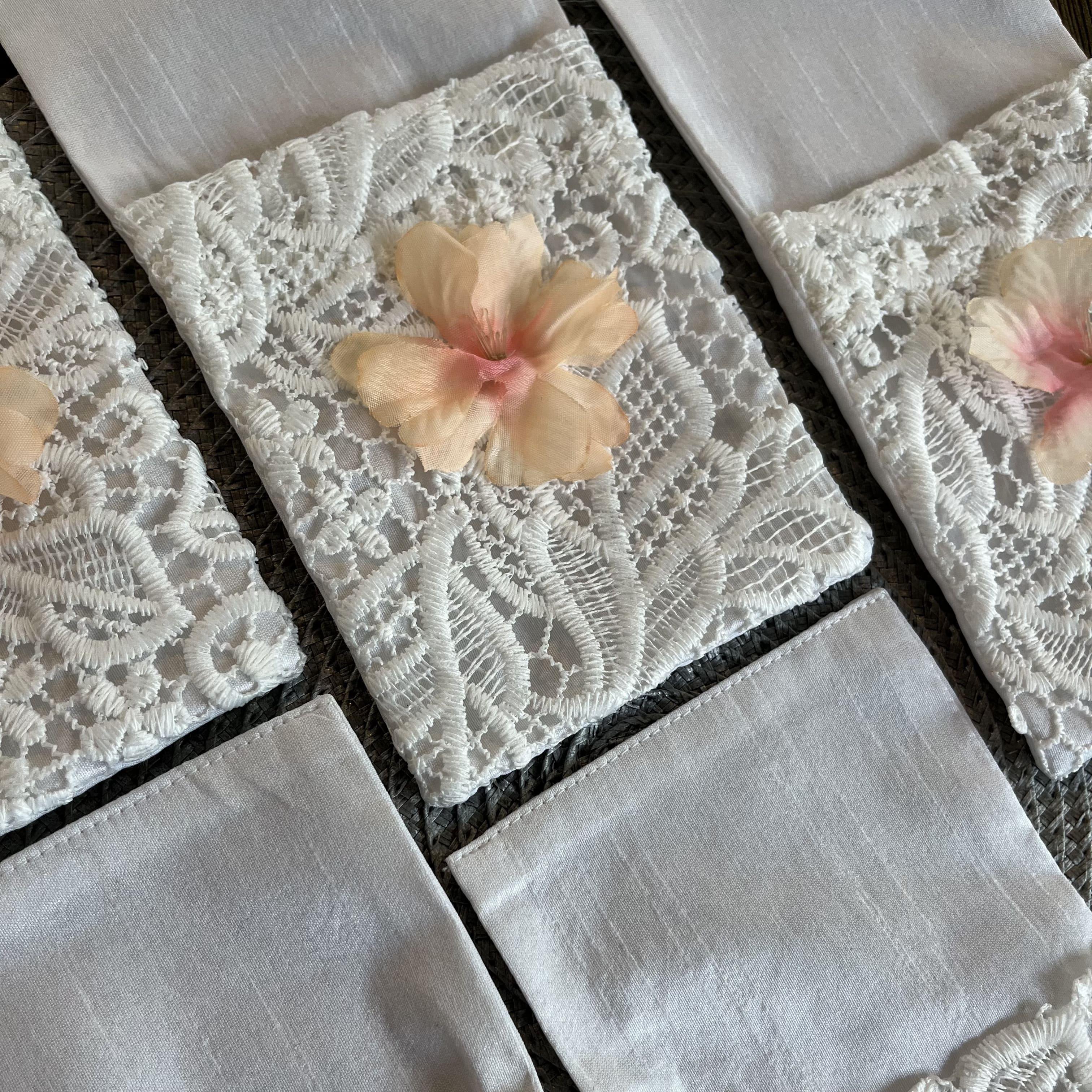 Lace Cutlery Pockets