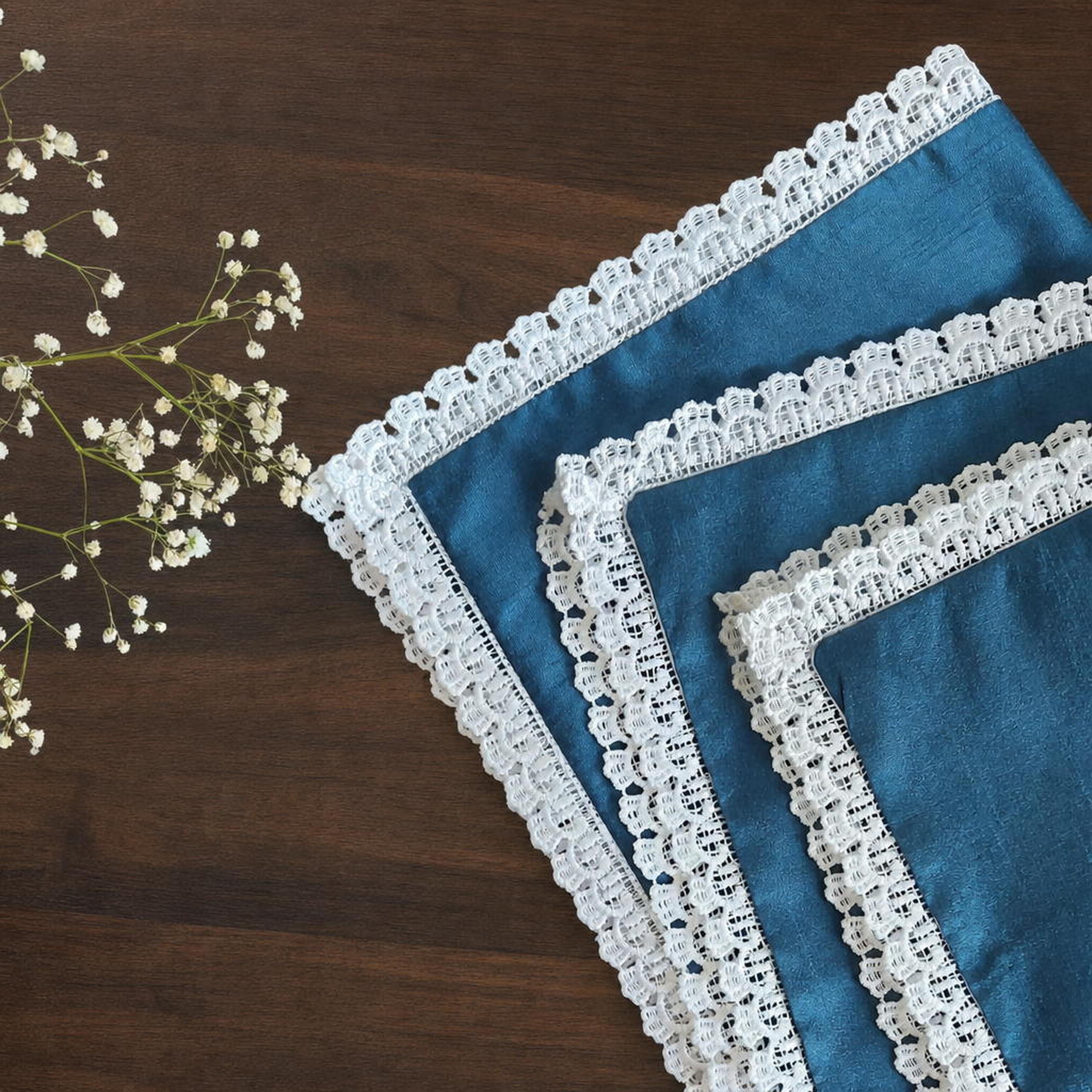 Lace Place Mats