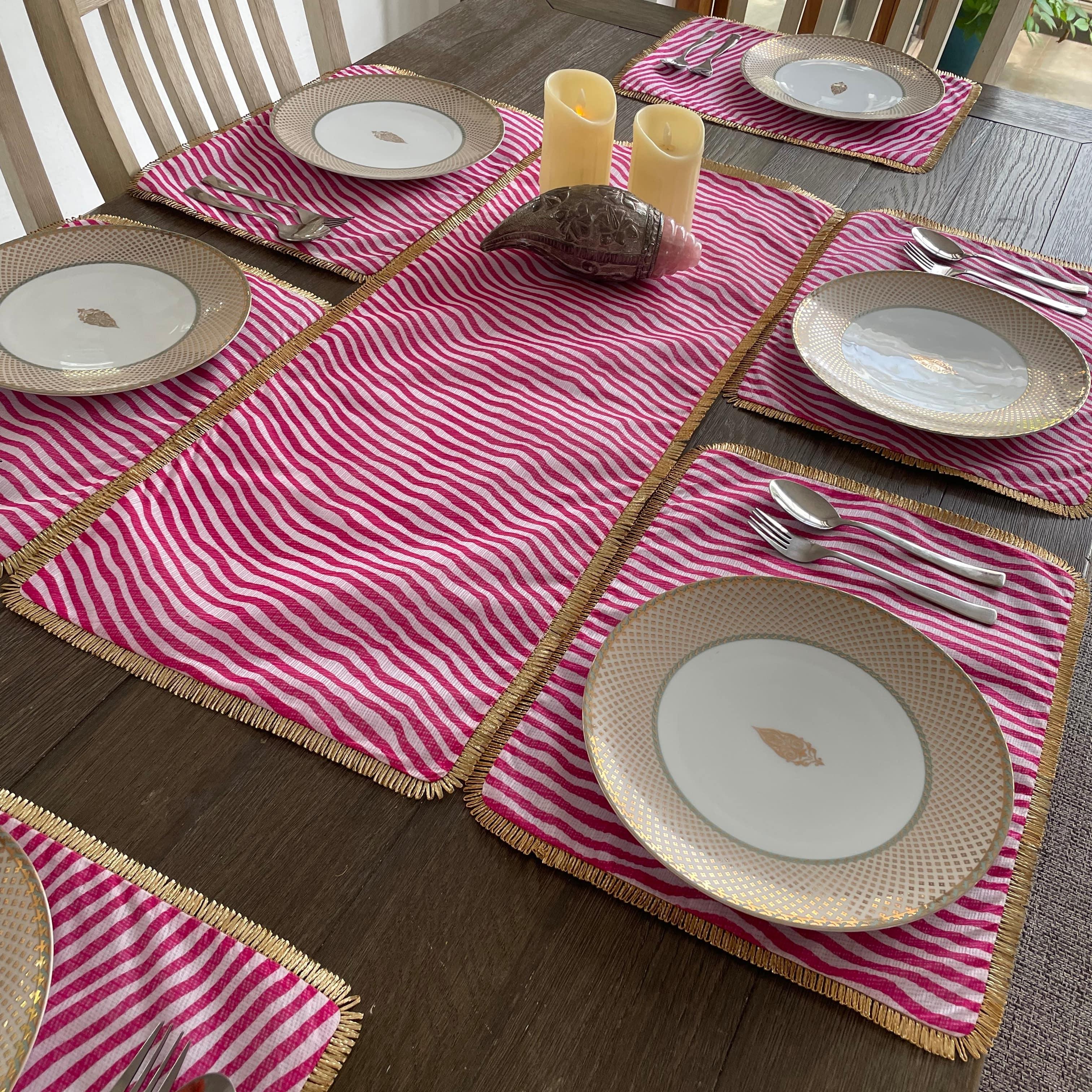 Masalla Placemats Dining Table Mat Table Decor Washable Non Slip Trellis Rectangle 12 x 18 (Set of 2) East Urban Home Color: Rose Gold